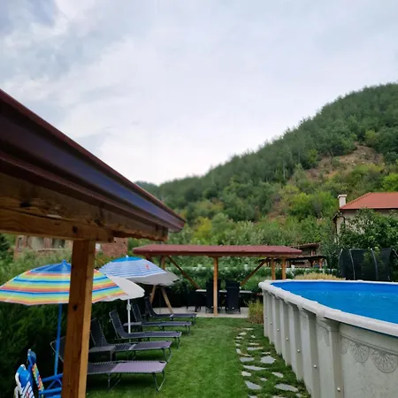 Villa Popovi *