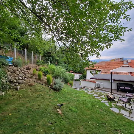 Popovi Villa
