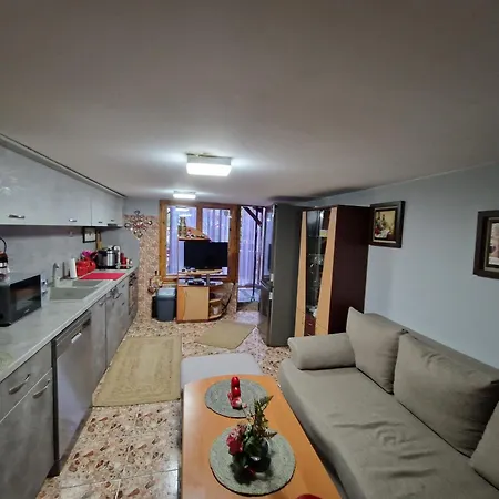 Popovi * Симитли