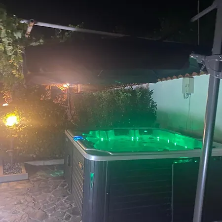 Popovi Луксозна вила *