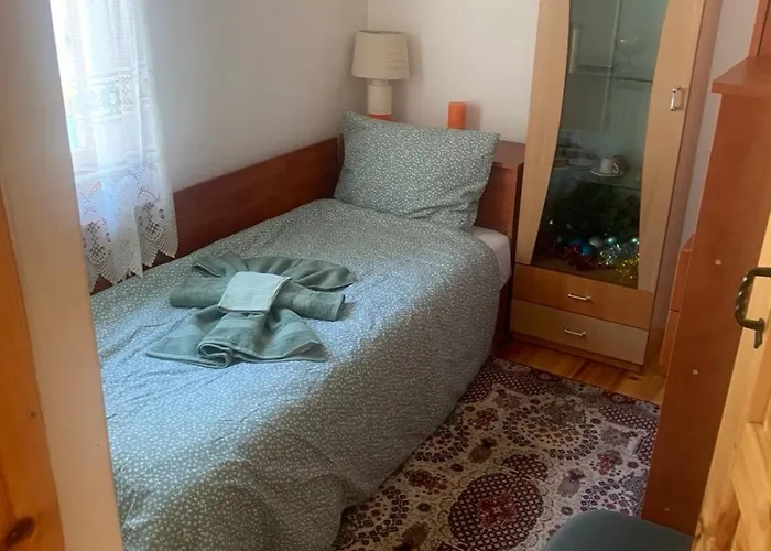 Willa Popovi Simitli